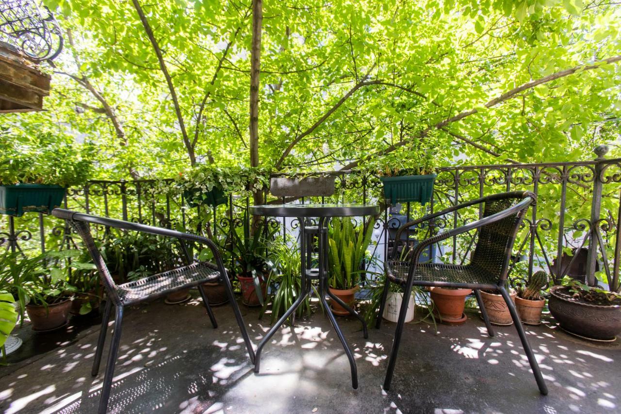 Private Apartment In The Center Of Old Tbilissi Extérieur photo
