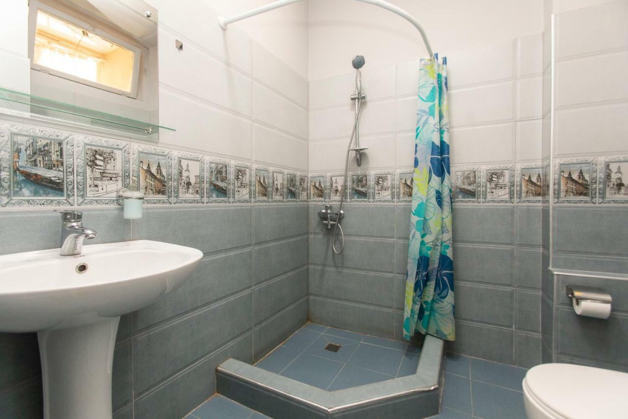 Private Apartment In The Center Of Old Tbilissi Extérieur photo